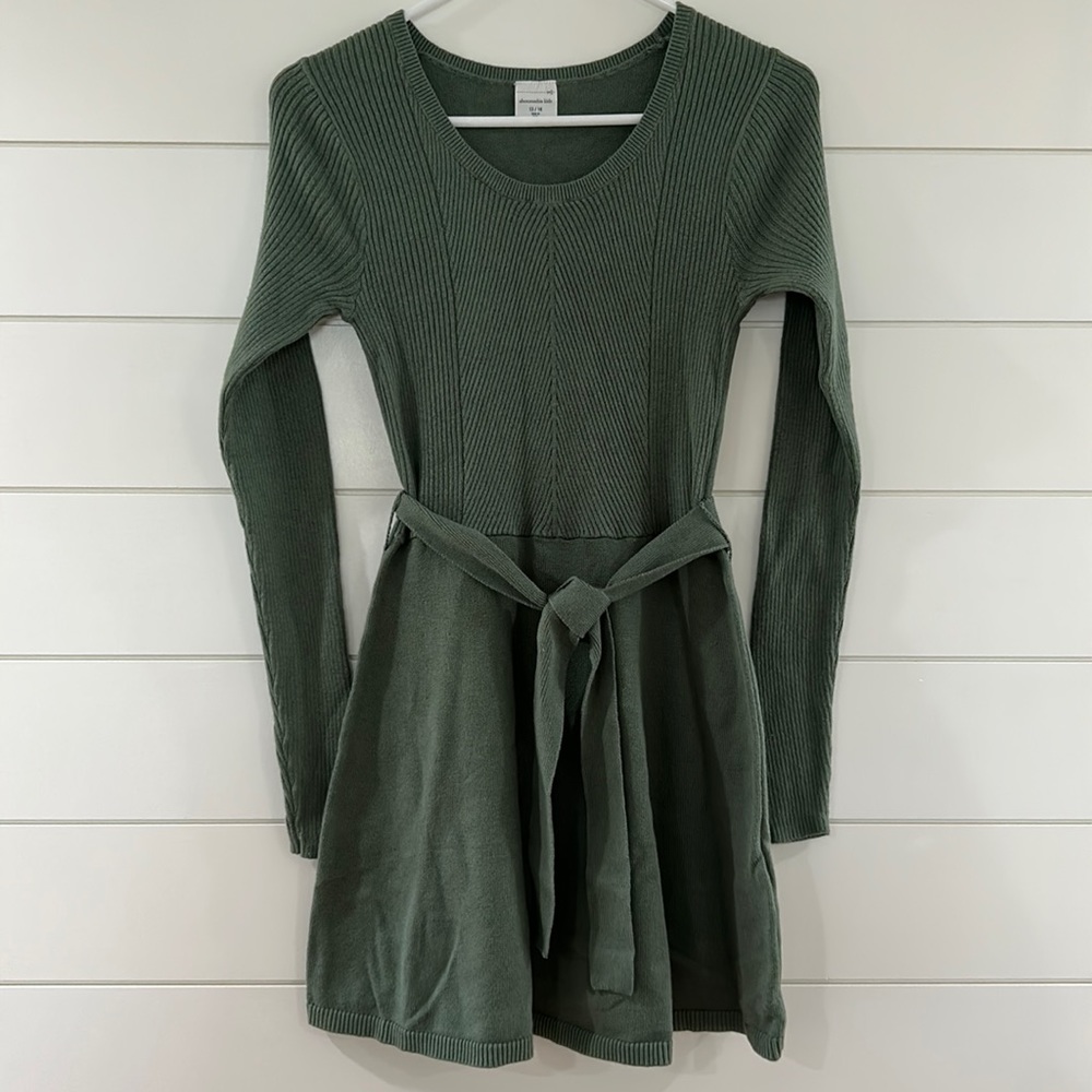 NWT Abercrombie Kids Girls Green Sweater Dress Size 13/14 (fits like a 12)